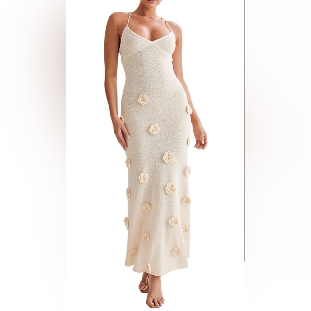 Crochet knit maxi dress size small with floral detail